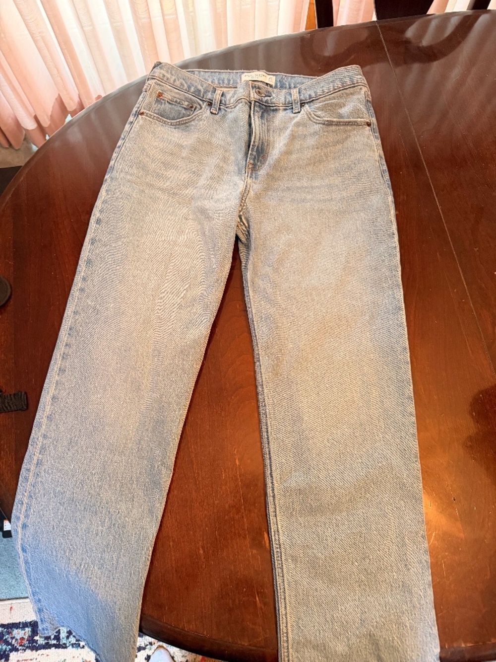 Abercrombie 90s Straight Mid Rise Jeans